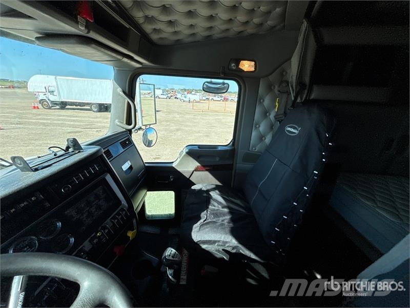 Kenworth T800 Vetopöytäautot