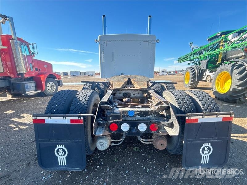 Kenworth T800 曳引機組件