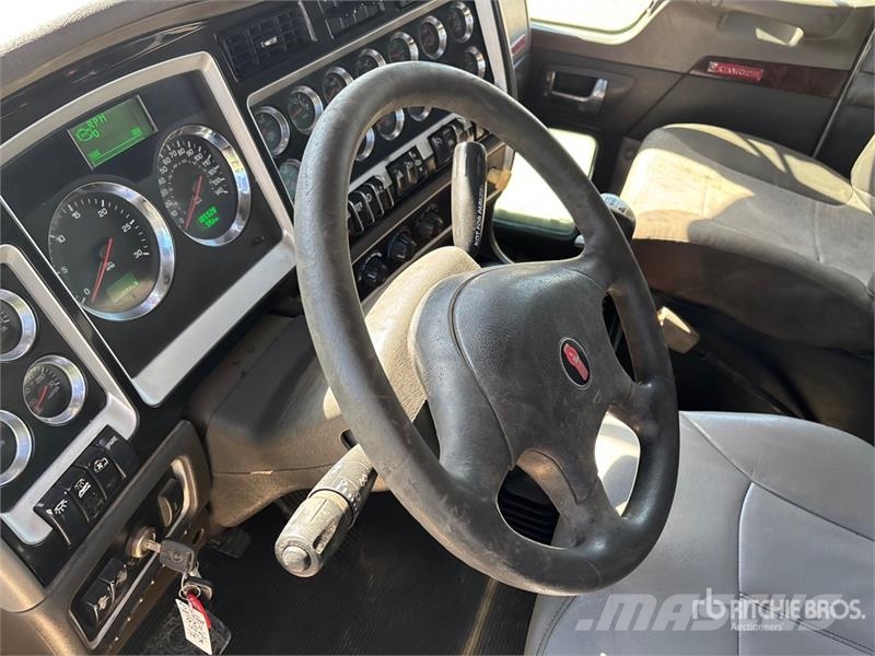 Kenworth T800 運油車