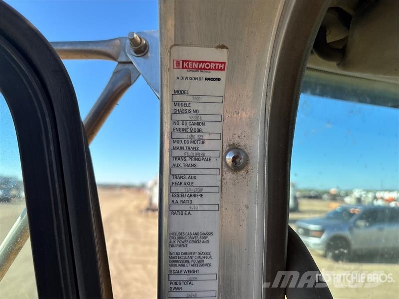 Kenworth T800 صهاريج مياه