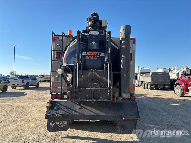 Kenworth T800 콤비/진공 트럭