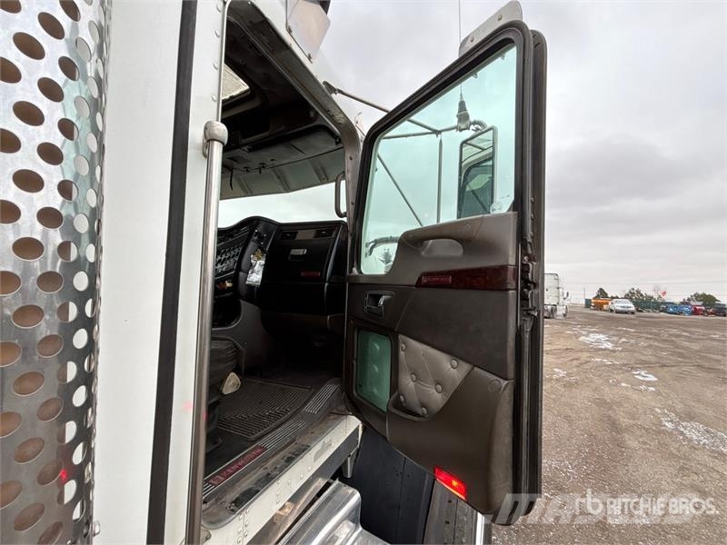 Kenworth T800 Vákuum teherautok