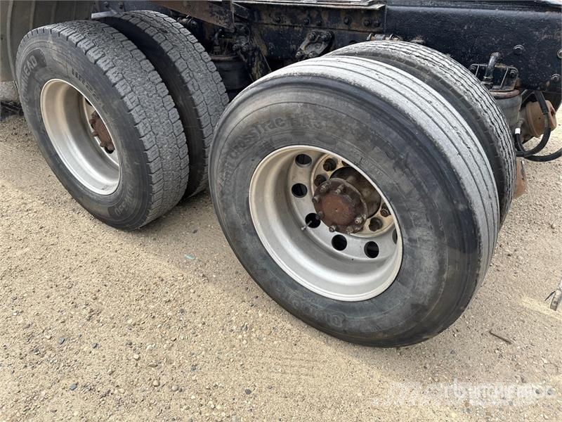 Kenworth T800 Vetopöytäautot