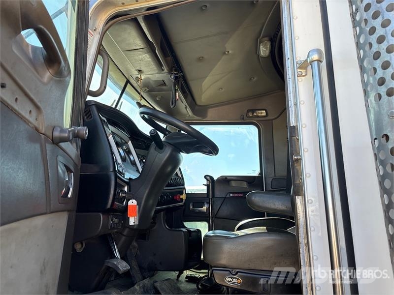 Kenworth T800 Kombinētās vakumsūkņa mašīnas