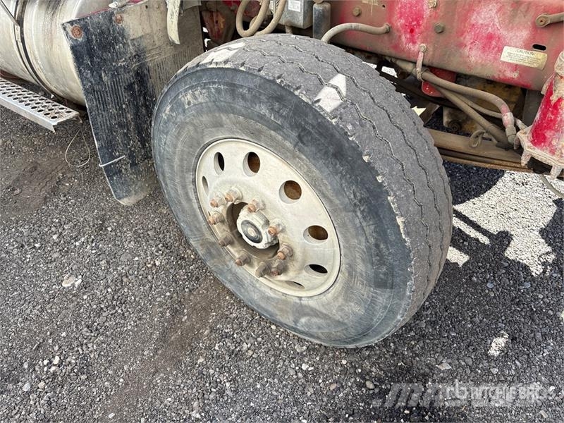 Kenworth T800 Lastbiler med tip