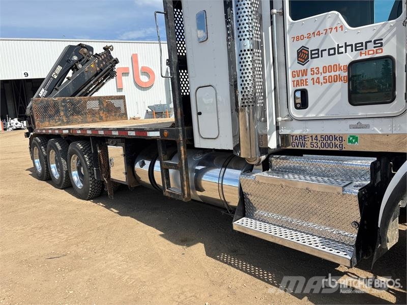 Kenworth T800 شاحنات الرافعات