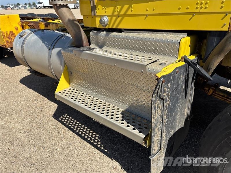 Kenworth T800 كابينة والداخلية