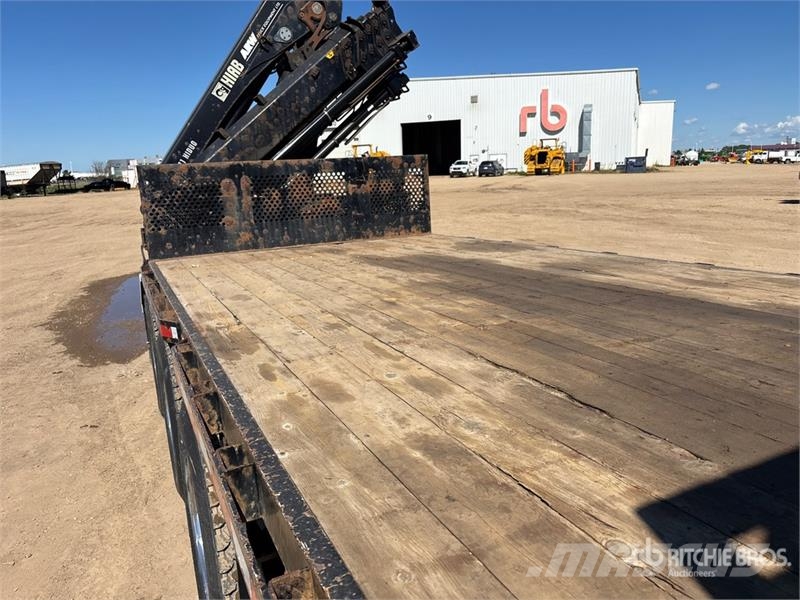 Kenworth T800 شاحنات الرافعات