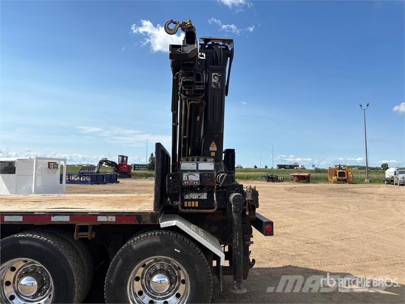 Kenworth T800 شاحنات الرافعات