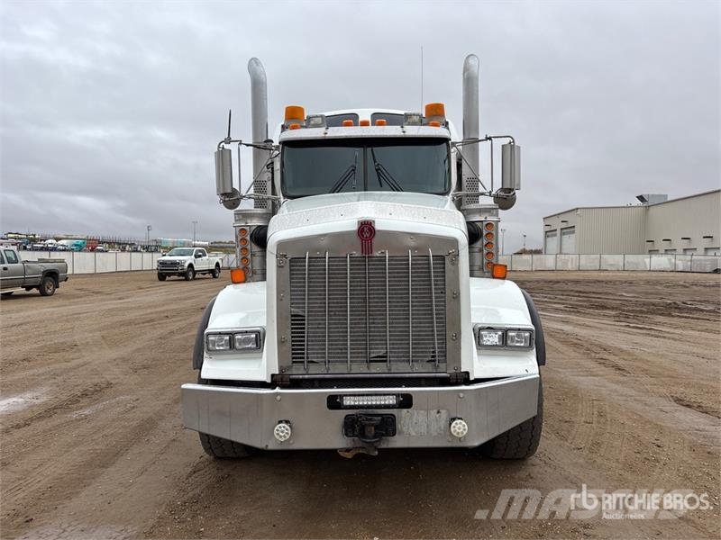 Kenworth T800 Pagalbos kelyje automobiliai