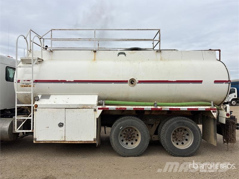 Kenworth T800 Ūdens mašīnas