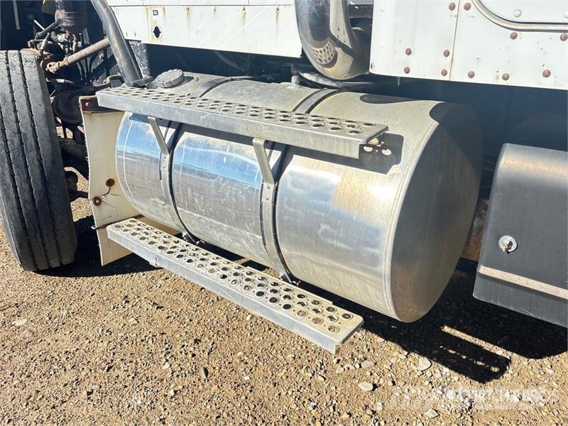 Kenworth T800 曳引機組件