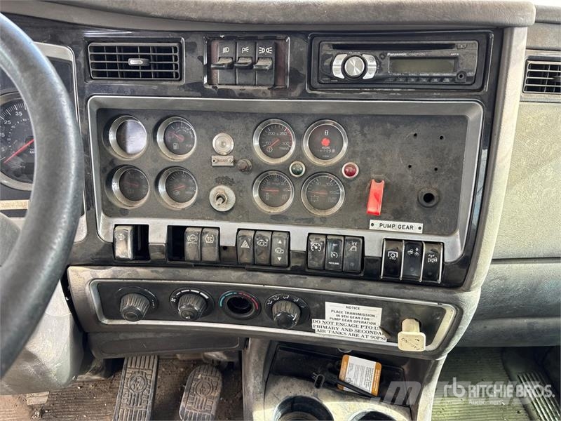 Kenworth T800 Cabins and interior