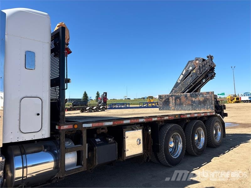 Kenworth T800 شاحنات الرافعات