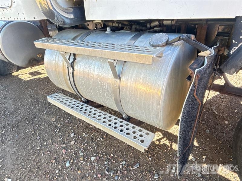 Kenworth T800 曳引機組件