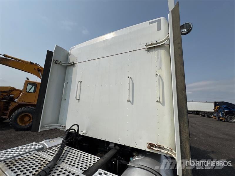Kenworth T800 Vetopöytäautot