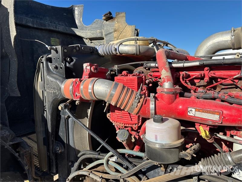 Kenworth T800 صهاريج مياه