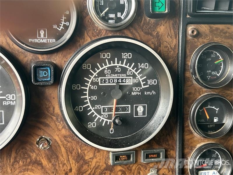 Kenworth T800 Naudoti vilkikai