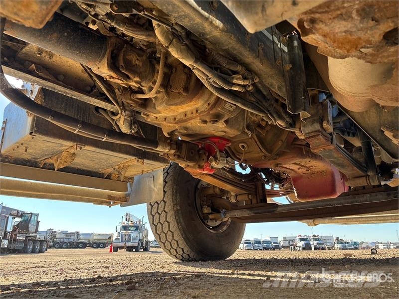 Kenworth T800 صهاريج مياه