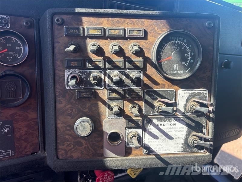 Kenworth T800 曳引機組件