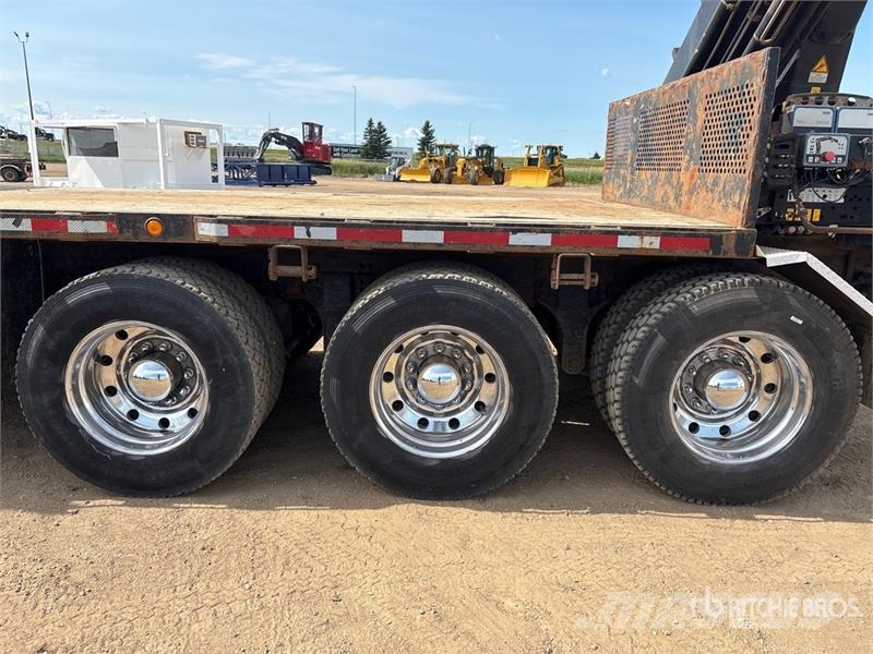 Kenworth T800 شاحنات الرافعات