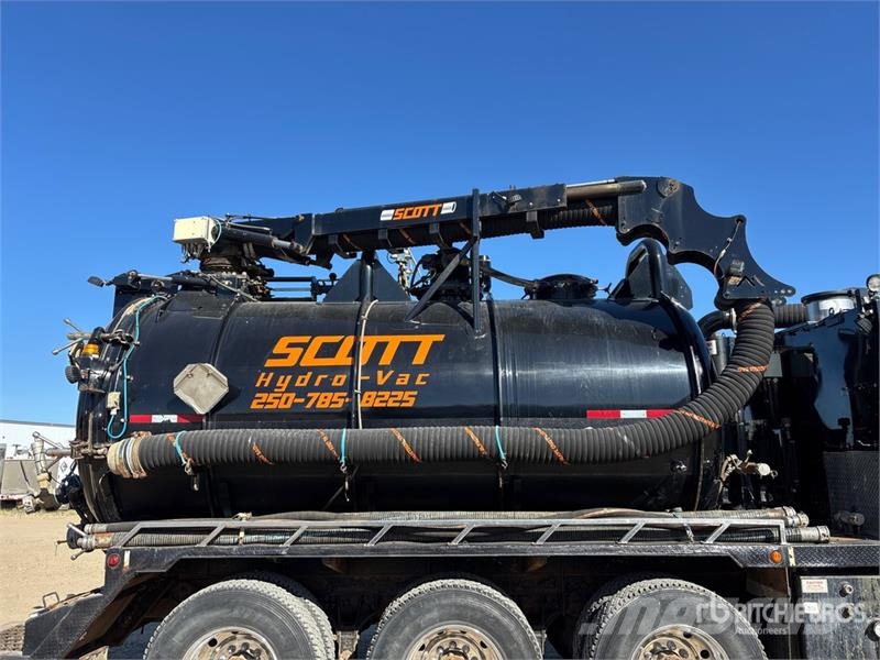 Kenworth T800 Combi / vacuum trucks