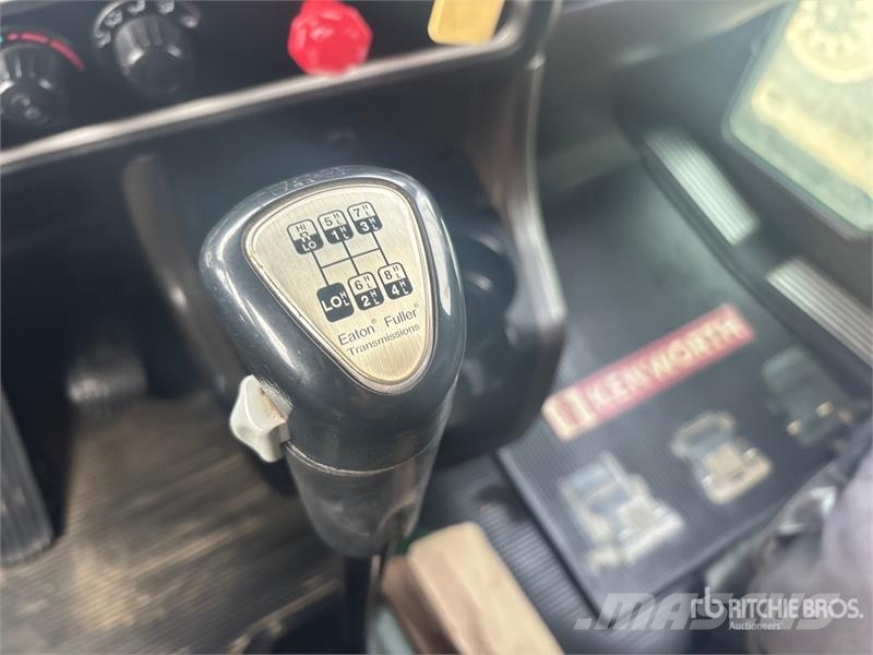 Kenworth T800 صهاريج مياه
