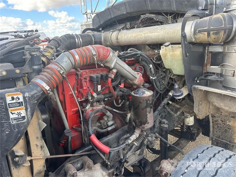 Kenworth T800 牵引车