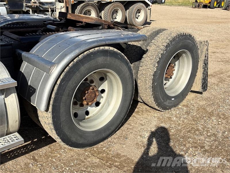 Kenworth T800 Vetopöytäautot