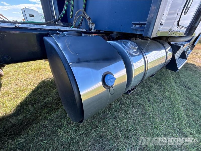 Kenworth T800 Vetopöytäautot