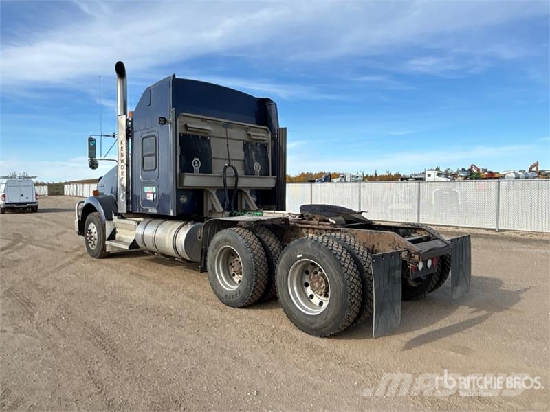Kenworth T800 Тягачі