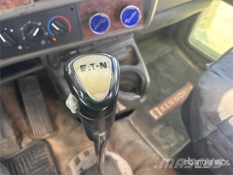 Kenworth T800 牵引车