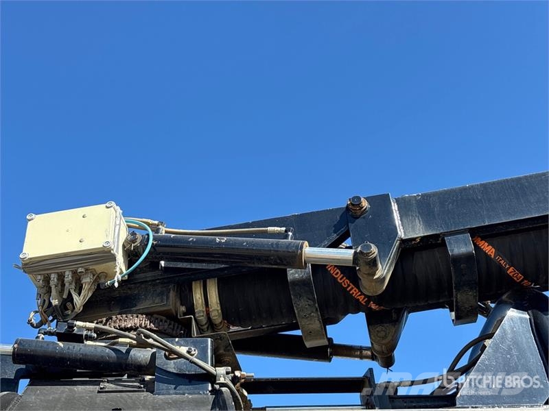 Kenworth T800 Combi / vacuum trucks