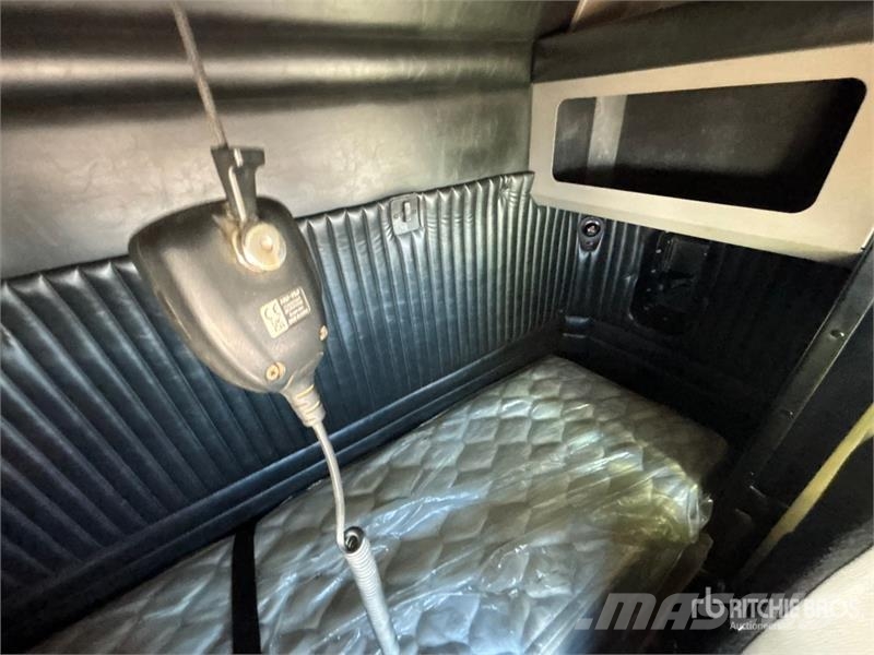 Kenworth T800 콤비/진공 트럭