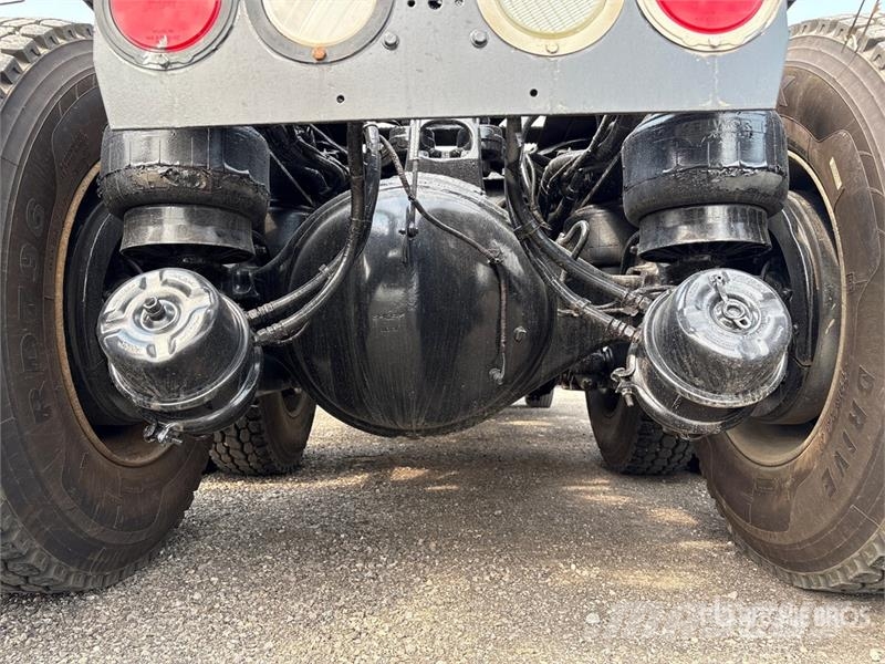 Kenworth T800 Vetopöytäautot