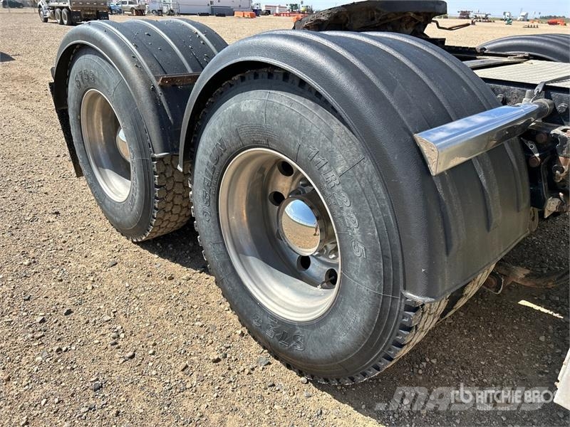 Kenworth T800 Vetopöytäautot