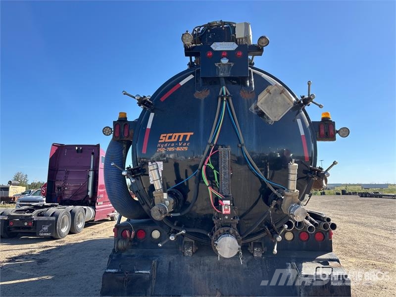 Kenworth T800 Combi / vacuum trucks