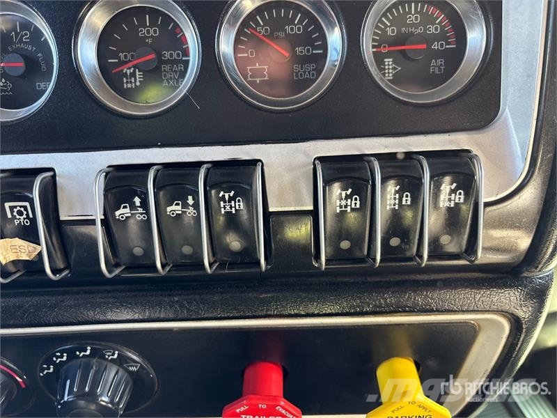 Kenworth T800 Combi / vacuum trucks