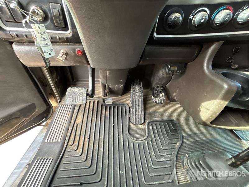 Kenworth T800 Тягачі