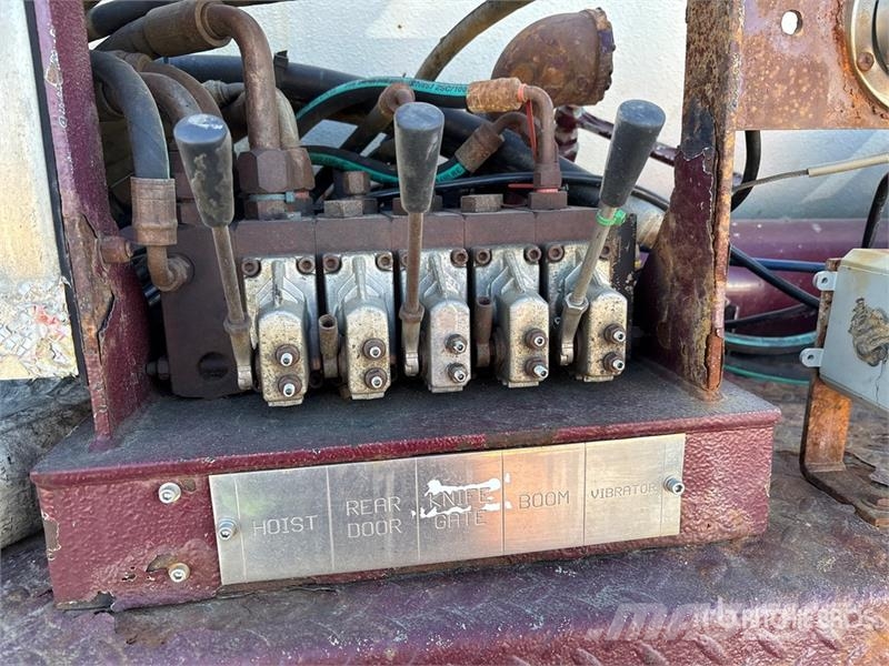 Kenworth T800 Kombinētās vakumsūkņa mašīnas