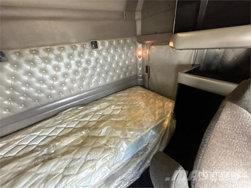 Kenworth T800 Vetopöytäautot
