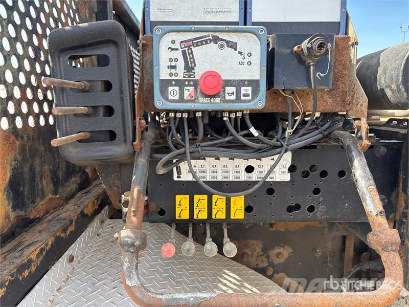 Kenworth T800 شاحنات الرافعات