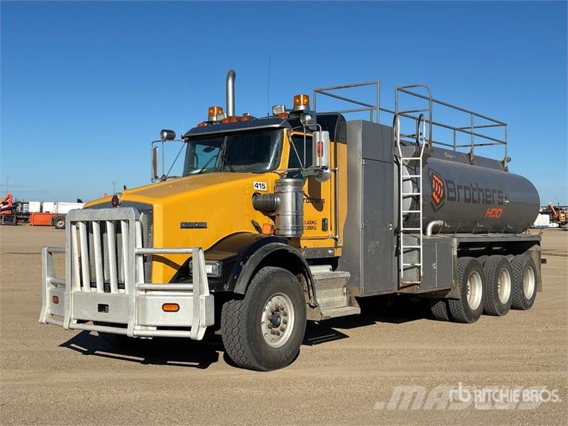 Kenworth T800 صهاريج مياه