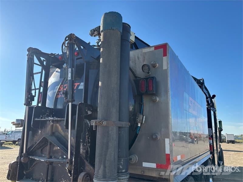 Kenworth T800 콤비/진공 트럭