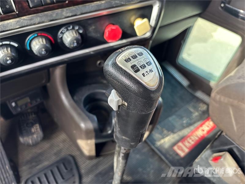 Kenworth T800 Тягачі