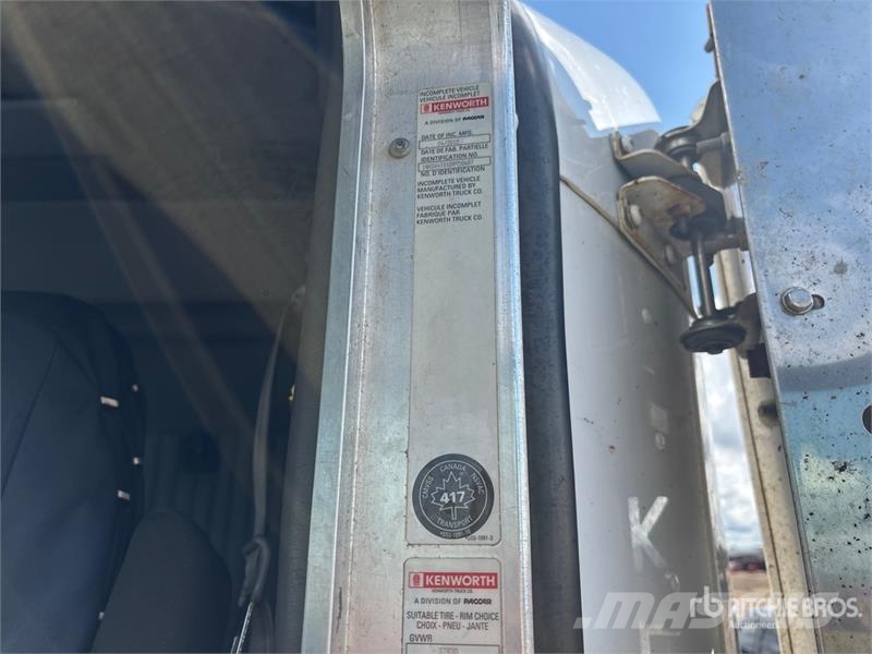 Kenworth T800 شاحنات الرافعات