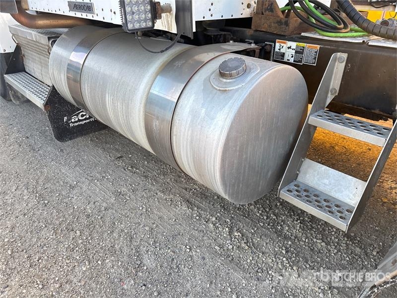 Kenworth T800 Tractor Units
