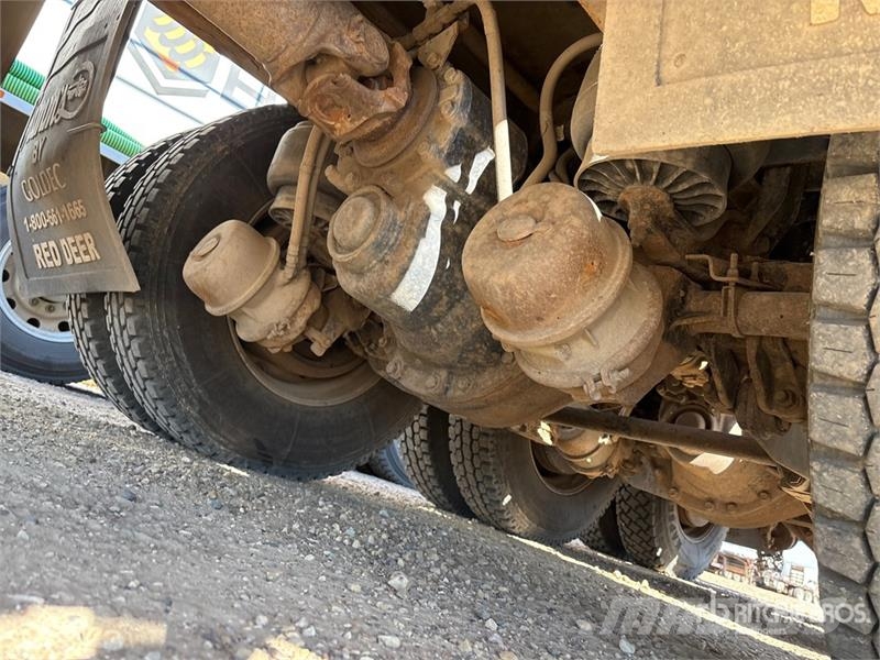 Kenworth T800 صهاريج مياه