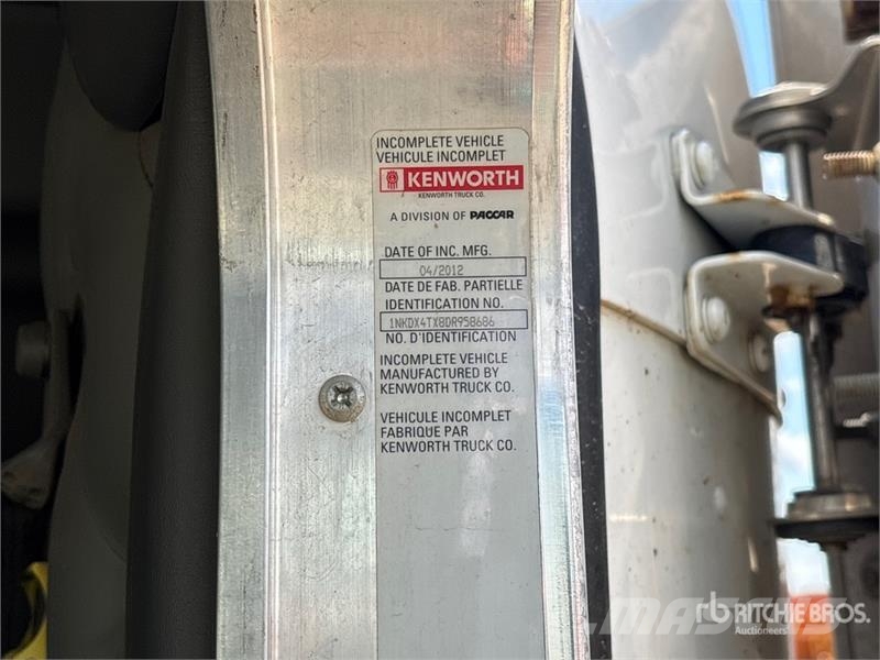Kenworth T800 شاحنات الرافعات