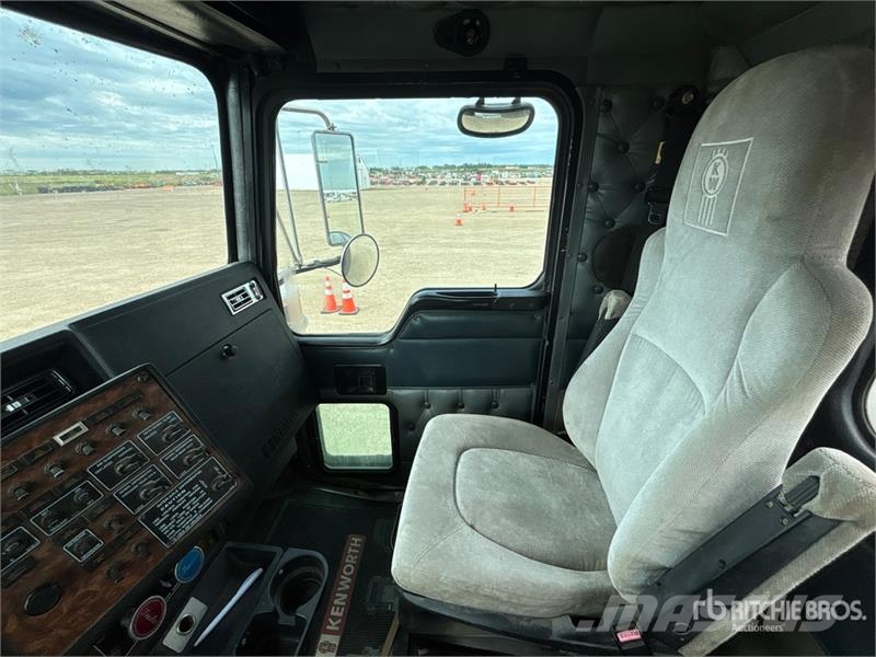 Kenworth T800 Самосвал